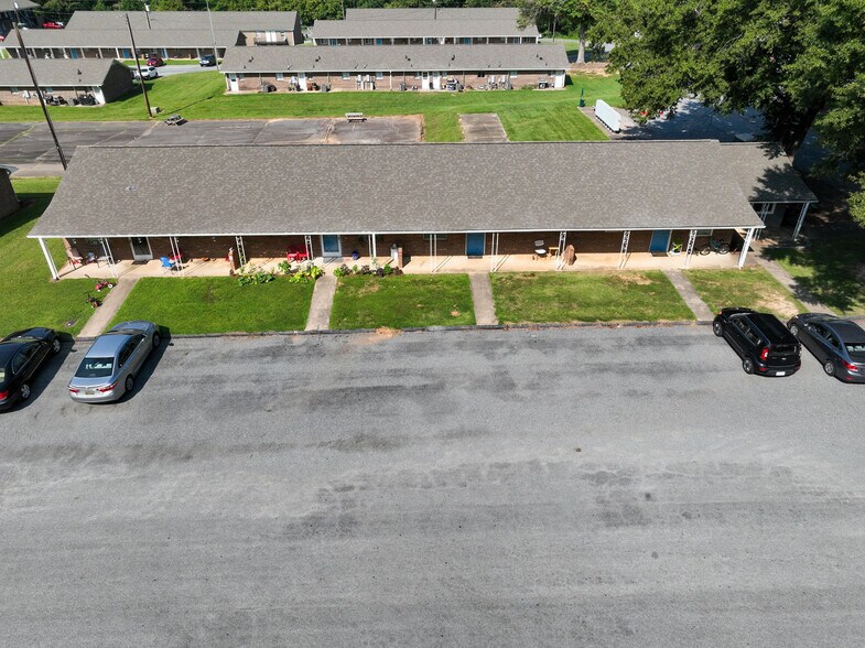 More Photos Of 100 S Kirkland Ave, Elkin Apartments For Sale