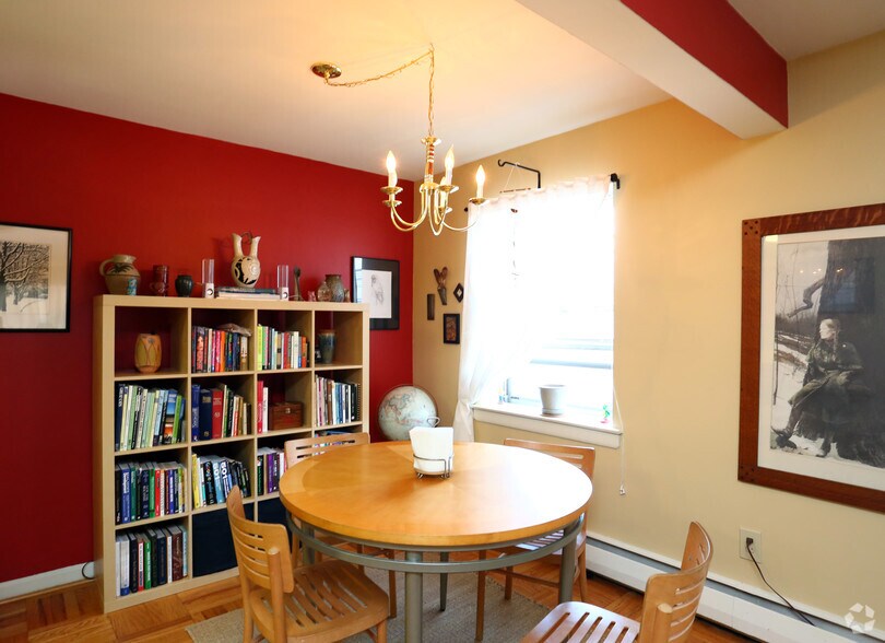 More Photos Of 34 W Montgomery Ave, Ardmore Apartments For Lease