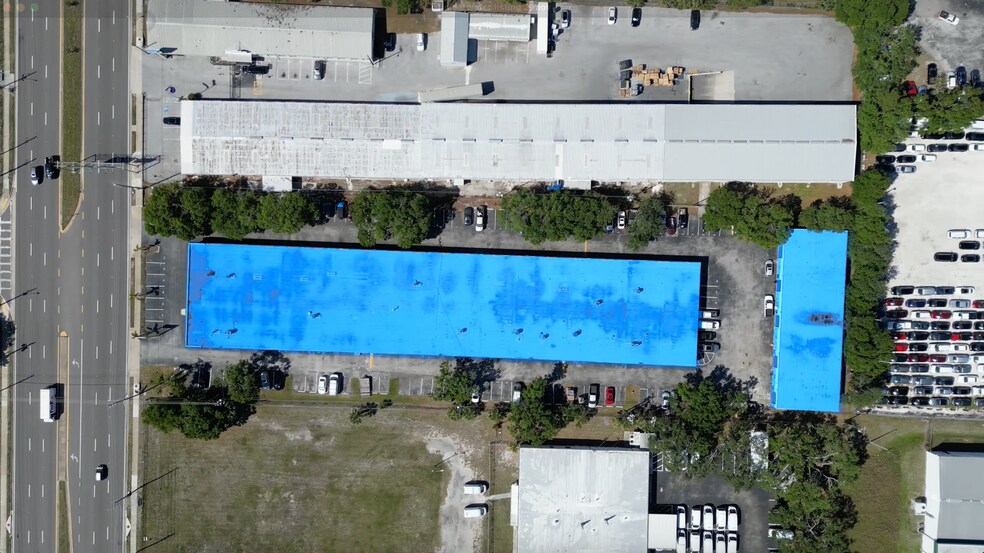 More Photos Of 14605 49th St N, Clearwater Light Distribution For Lease