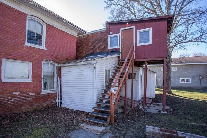 More Photos Of 15 E Hill Rd, Covington Apartments For Sale