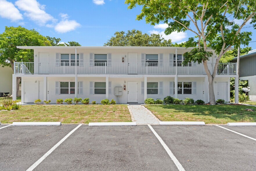 More Photos Of 1150 Carlton Ct, Fort Pierce Apartments For Sale