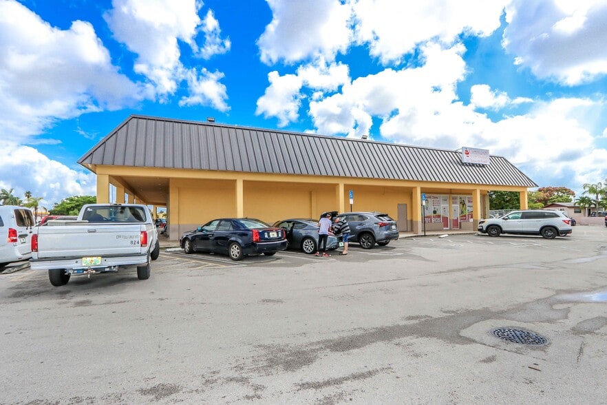 More Photos Of 11424-11648 Quail Roost Dr, Miami Unknown For Lease