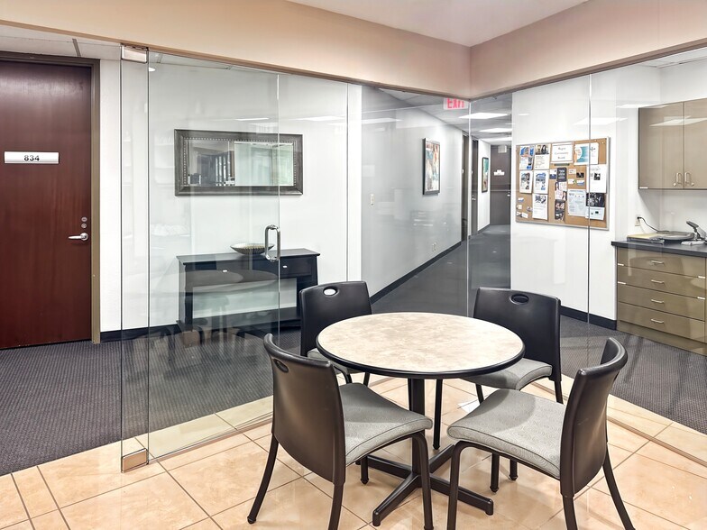 More Photos Of 2300 W Sahara Ave, Las Vegas Coworking Space