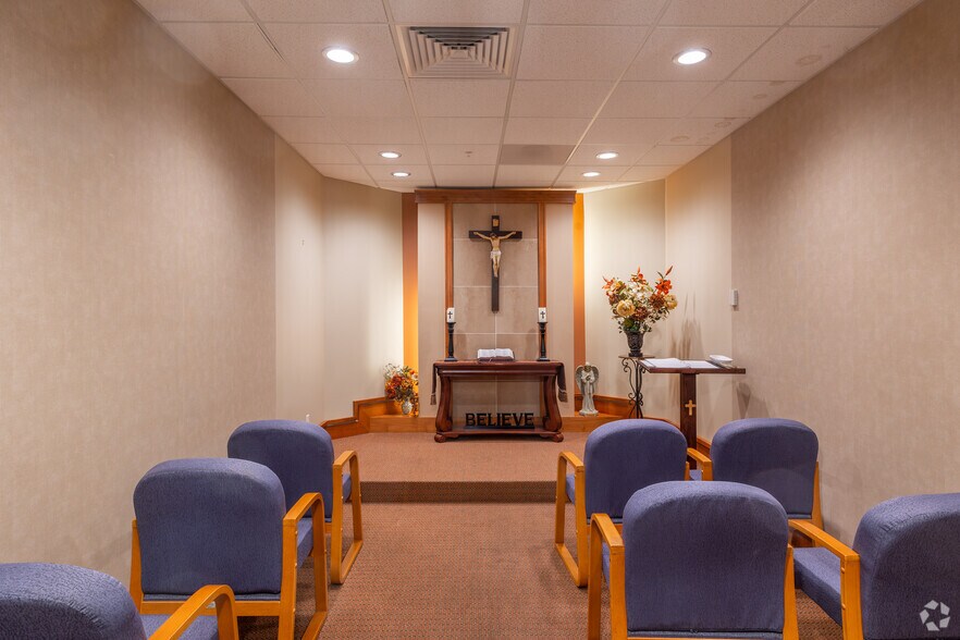 More Photos Of 3255 Independence St, Cape Girardeau Hospital For Sale