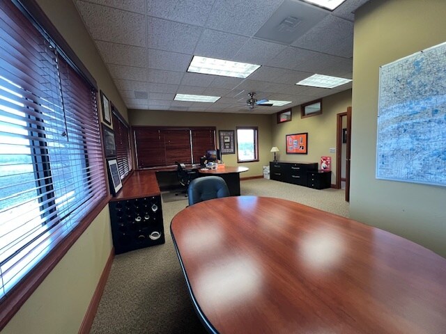 More Photos Of 707 Ridgeview Dr, McHenry Flex For Sale