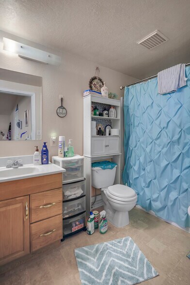 More Photos Of 1505 NW Harwood Ave, Prineville Apartments For Sale