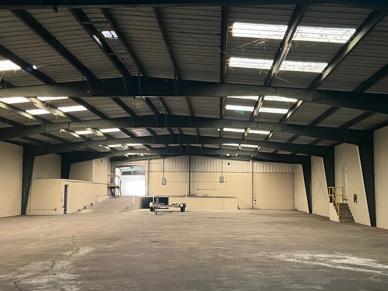 More Photos Of 956 S US Highway 41, Inverness Warehouse For Sale
