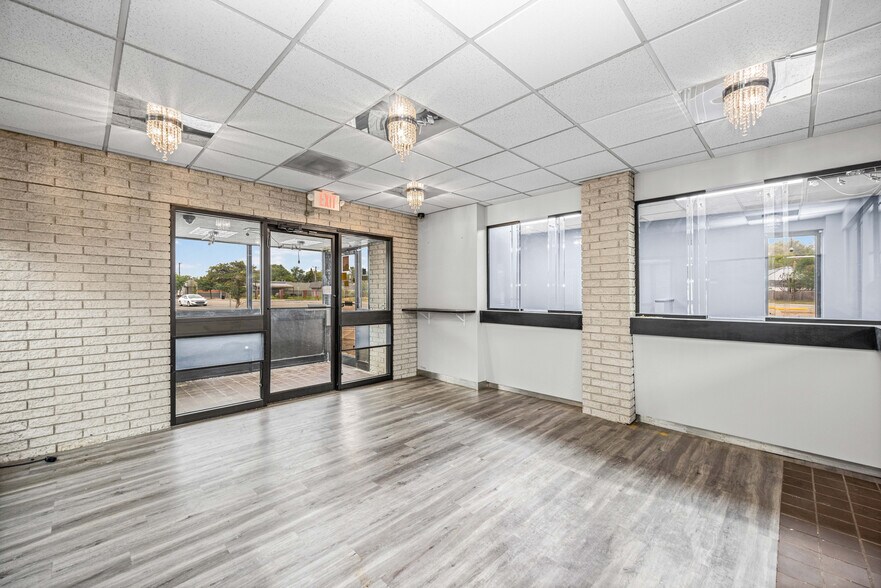 More Photos Of 21511 Van Dyke Ave, Warren Bank For Sale