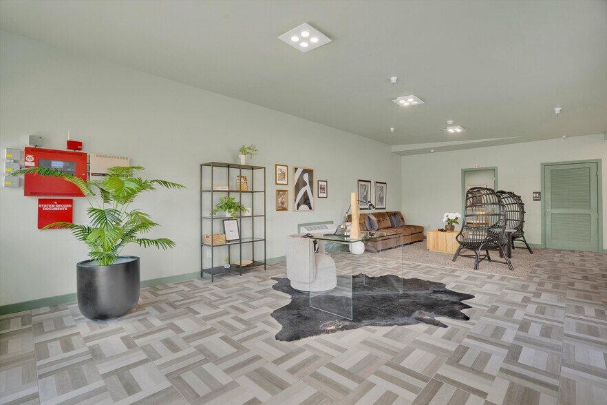 More Photos Of 640 State Highway 12, Rio Vista Hotel For Sale