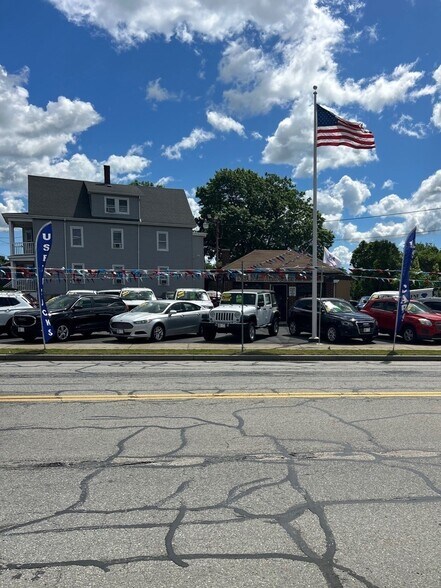 More Photos Of 1337 Ashley Blvd, New Bedford General Retail For Sale
