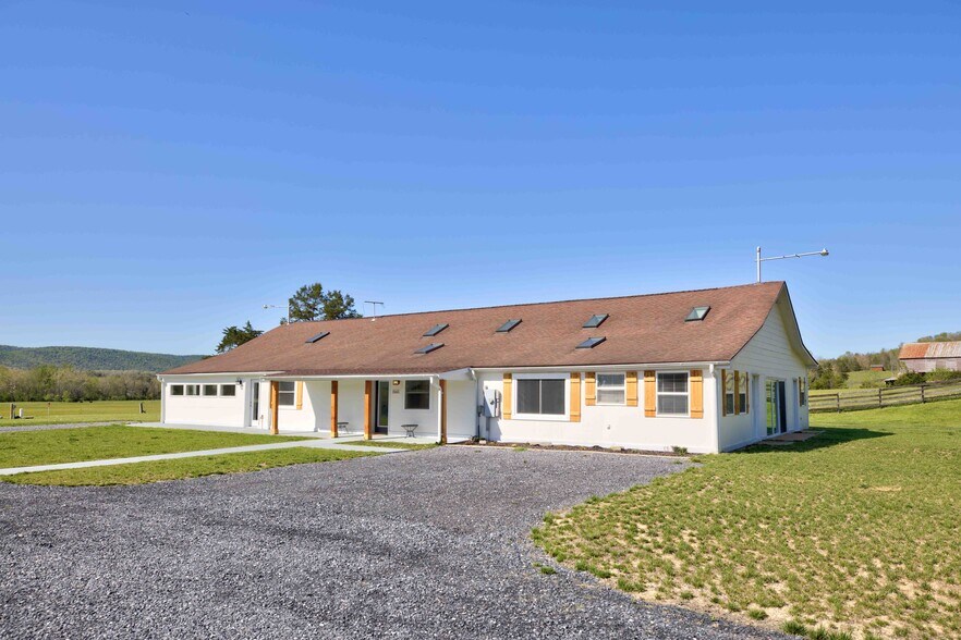 Primary Photo Of 1565 Seven Fountains Rd, Fort Valley Specialty For Sale