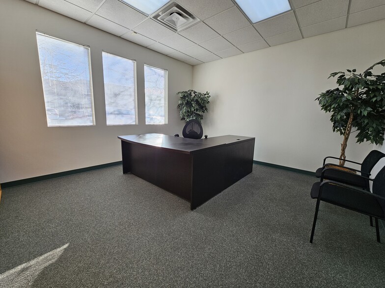 More Photos Of 2220 S Fraser St, Aurora Office For Sale