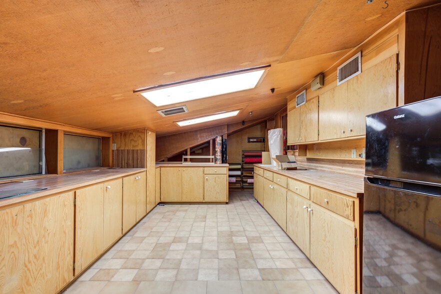 More Photos Of 4119 Marsha Sharp Fwy, Lubbock Freestanding For Sale