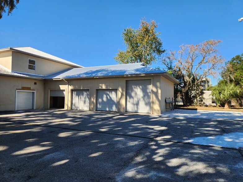 More Photos Of 2400 Newcastle St, Brunswick Office Residential For Lease