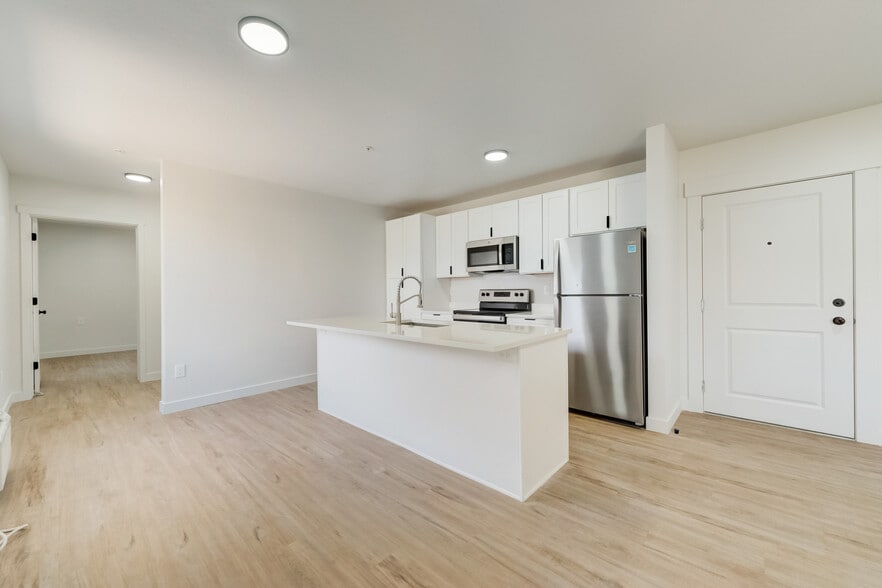 More Photos Of 404 E 5600 S, Salt Lake City Apartments For Sale