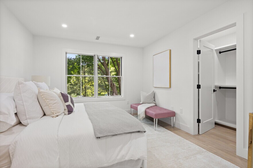 More Photos Of 26 Homestead Ln, Greenwich Apartments For Sale