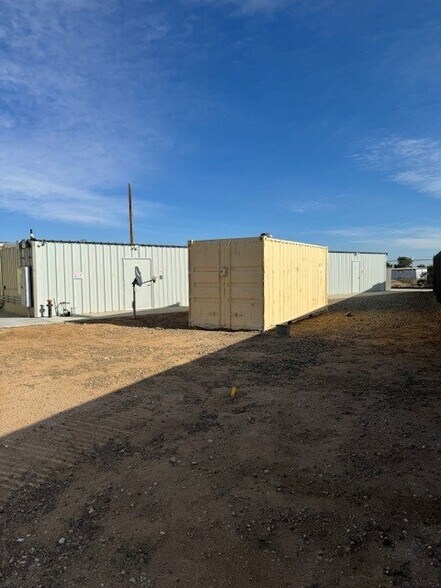 More Photos Of 22510 Curtiss Pl, California City Warehouse For Sale