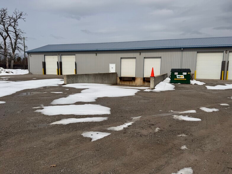 More Photos Of 107 W Lewiston Grade Rd, Grayling Warehouse For Lease