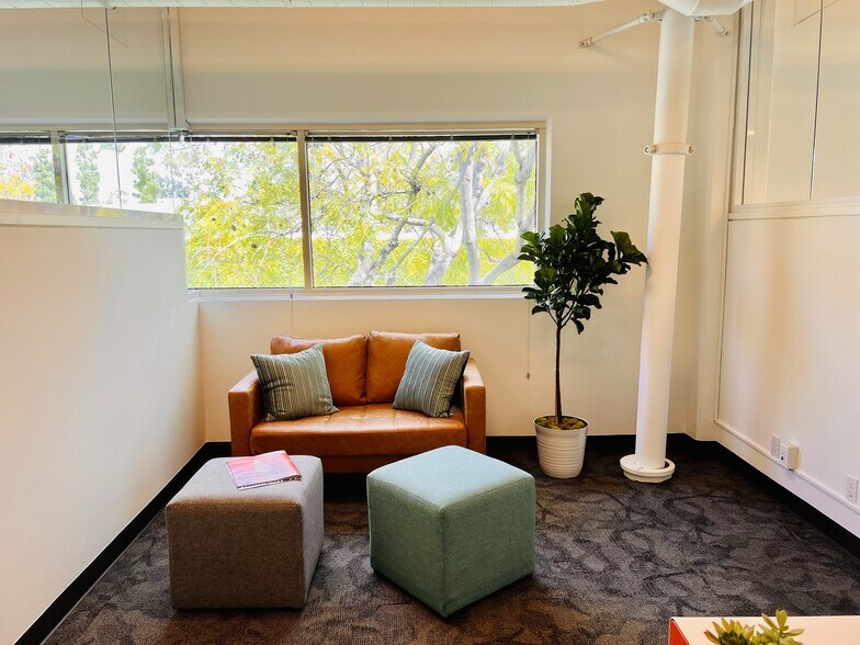 More Photos Of 10549-10555 Jefferson Blvd, Culver City Unknown For Lease