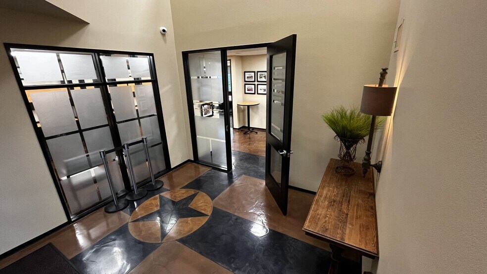 More Photos Of 2503 South Blvd, Houston Office For Sale