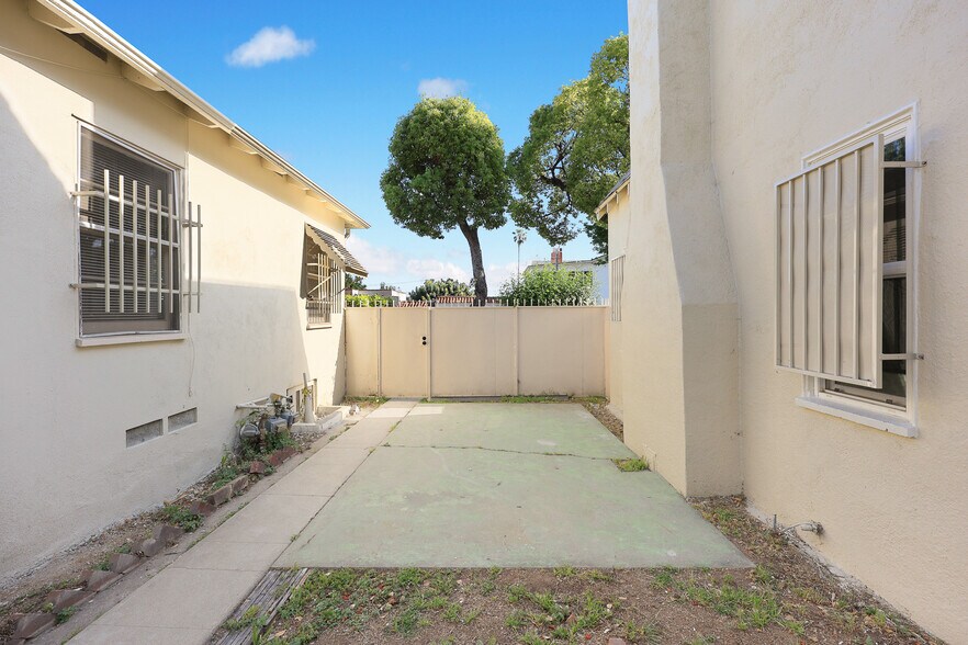 More Photos Of 1721 S 9th St, Alhambra Apartments For Sale