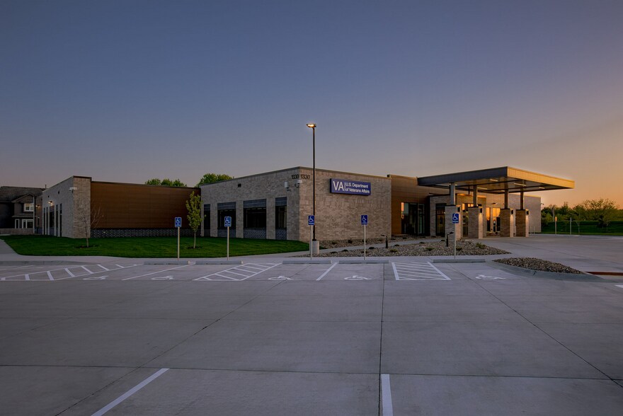 More Photos Of 1330 Jersey St, Papillion Hospital For Sale