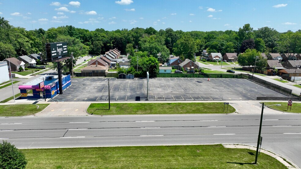 More Photos Of 16550-16512 Telegraph Rd, Detroit General Retail For Sale