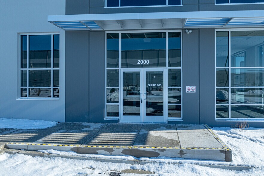 More Photos Of 2000 S Rowell Ave, Joliet Distribution For Lease