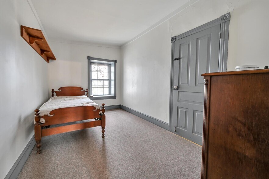 More Photos Of 349 Huffs Church Rd, Mertztown Restaurant For Sale