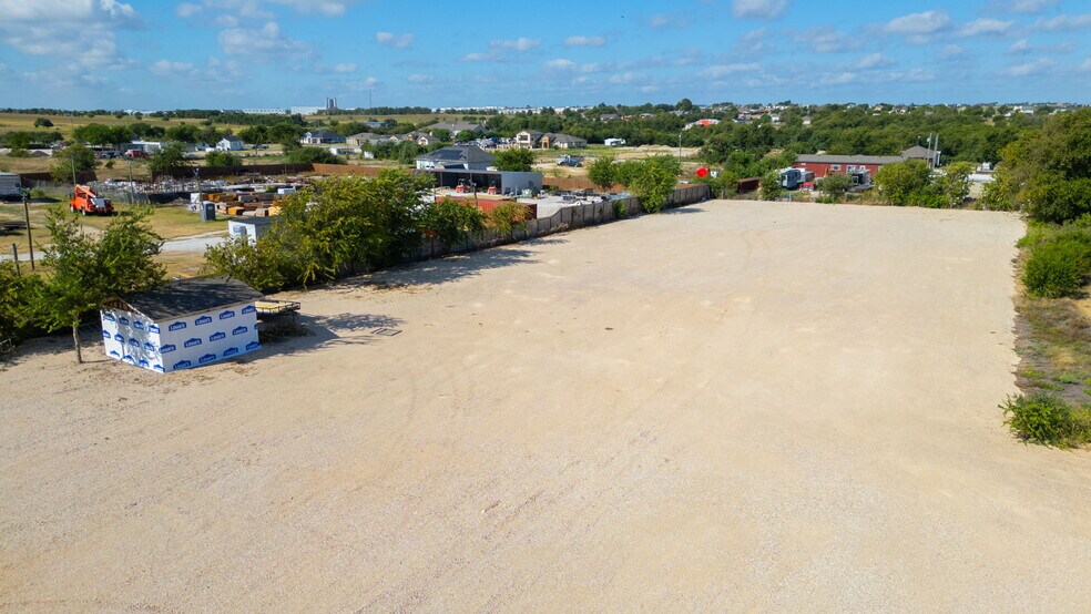 More Photos Of 3464 County Road 100, Hutto Land For Lease