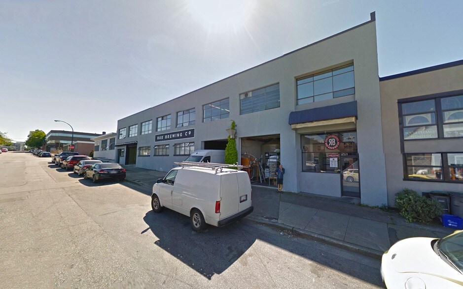 More Photos Of 54-66 E 4th Ave, Vancouver Showroom For Lease