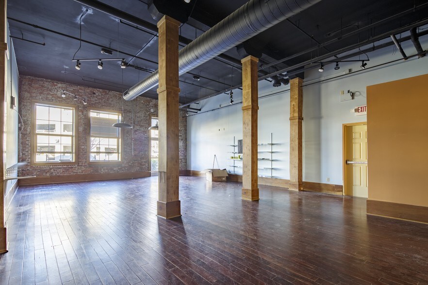 More Photos Of 232 E 11th St, Chattanooga Medical For Lease