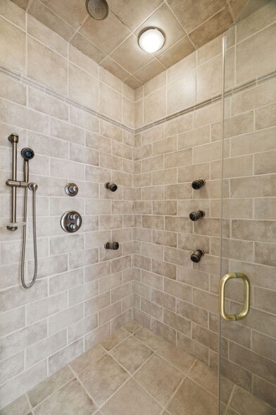 More Photos Of 1374 Peter Pond Rd, Ashland City Lodge Meeting Hall For Sale