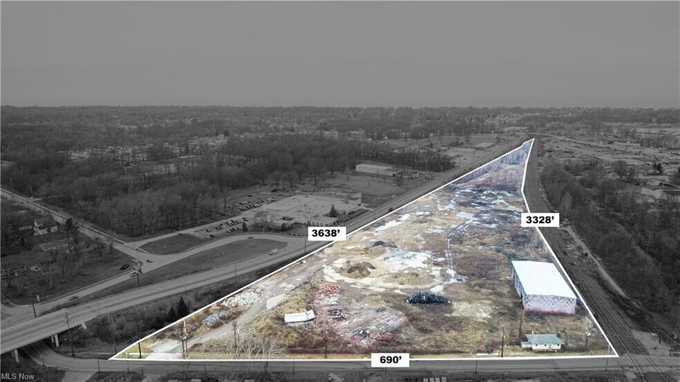 Primary Photo Of 1015 30th St, Ashtabula Distribution For Sale