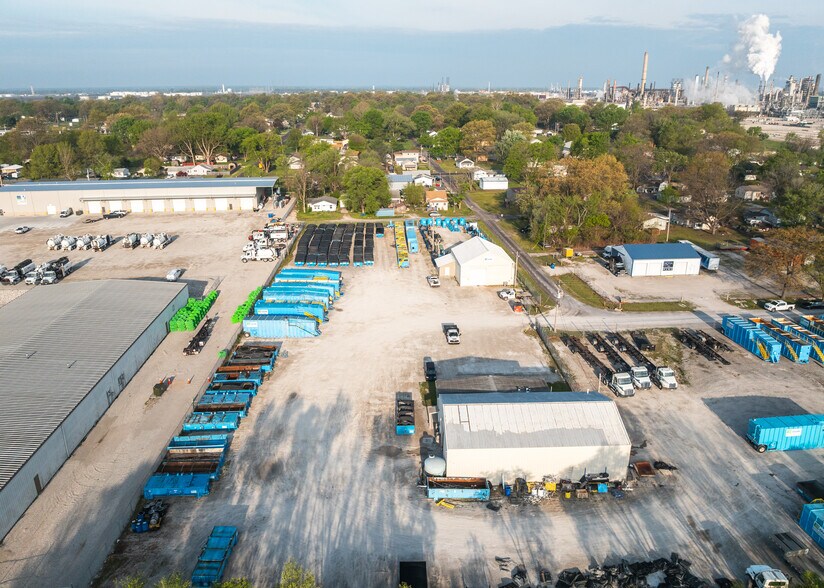 More Photos Of 300 Washington St, South Roxana Warehouse For Sale