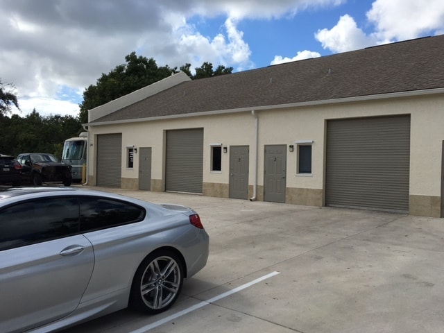 More Photos Of 326 NE 3rd Ave, Cape Coral Warehouse For Lease