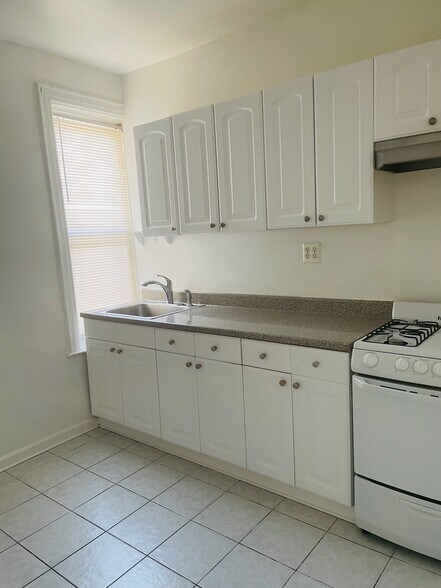 More Photos Of 31-40 35th St, Astoria Apartments For Sale