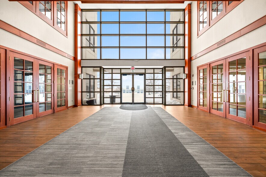 More Photos Of 3 Crowne Point Ct, Sharonville Office For Sale