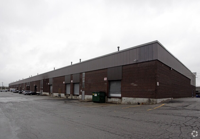 More Photos Of 5145 Steeles Ave W, Toronto Warehouse For Lease