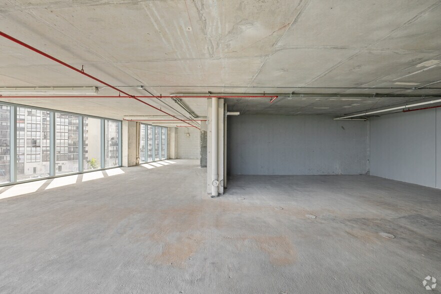 More Photos Of 601 NE 36th St, Miami Apartments For Sale