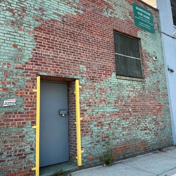 More Photos Of 35 Bowne St, Brooklyn Warehouse For Lease