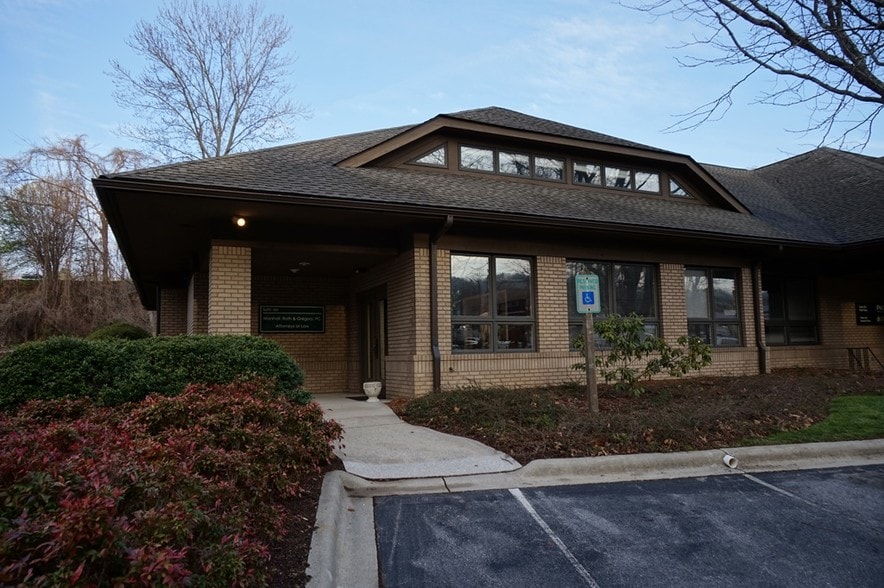 More Photos Of 90 Southside Ave, Asheville Office For Lease