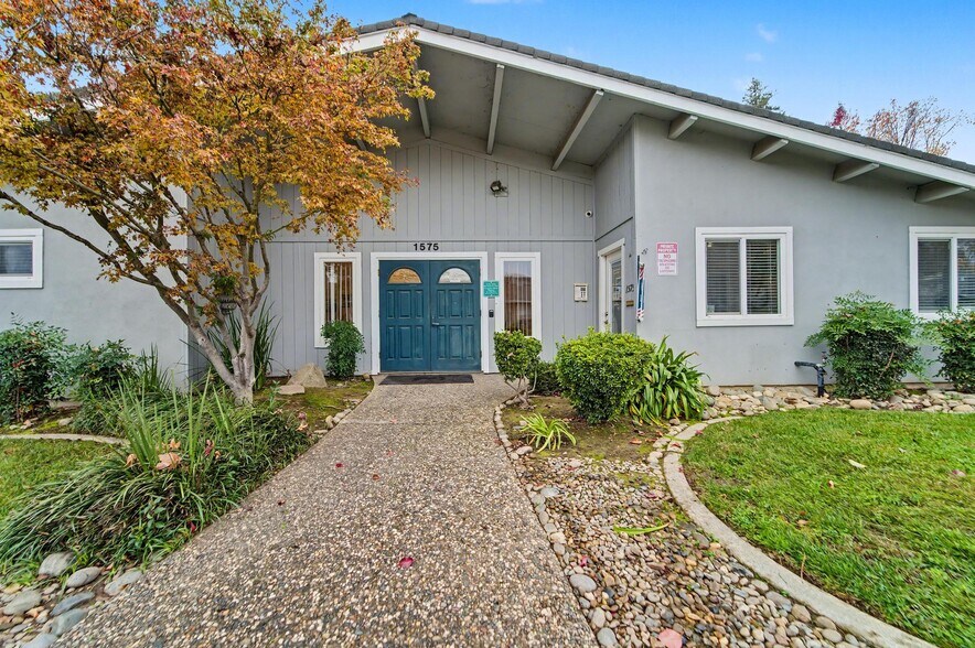 More Photos Of 1574 - 1576 Heather Dr, Yuba City Apartments For Sale