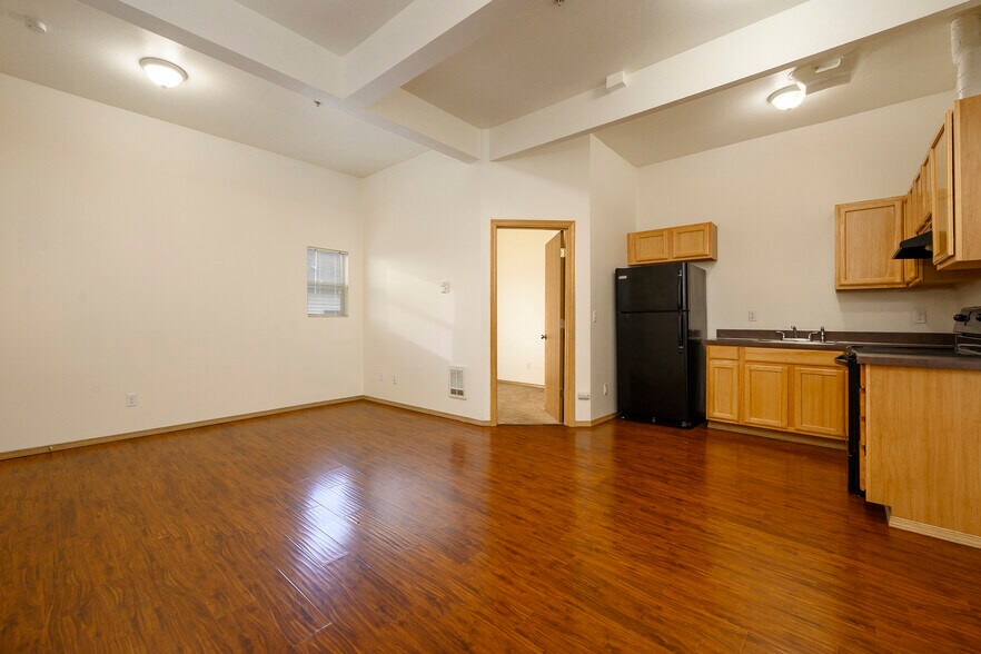 More Photos Of 707-709 S I St, Tacoma Apartments For Sale