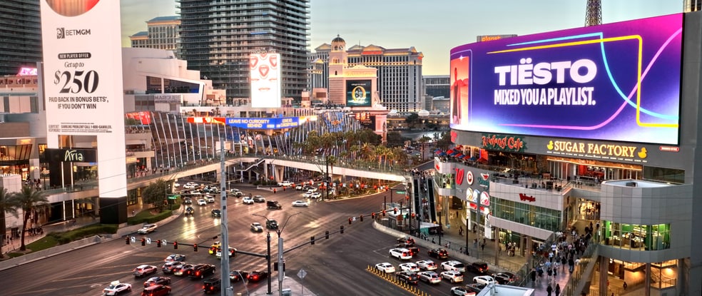 More Photos Of 3717 S Las Vegas Blvd, Las Vegas Unknown For Lease