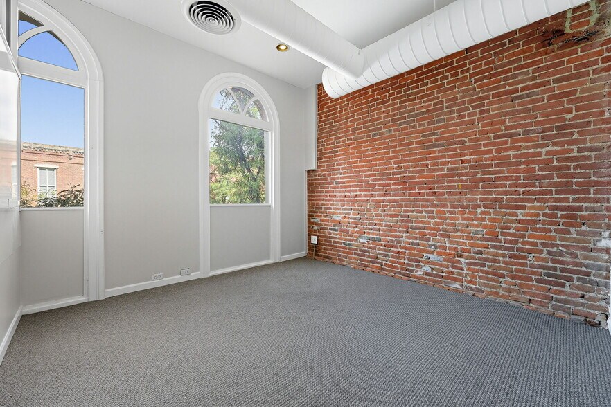 More Photos Of 1516-1518 Blake St, Denver Office For Sale