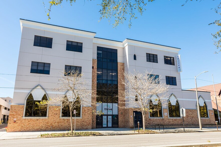 More Photos Of 136 4th St N, Saint Petersburg Coworking Space