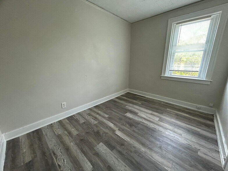 More Photos Of 3737 Scovel Pl, Detroit Apartments For Sale
