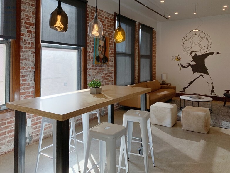 Primary Photo Of 106 W 4th St, Santa Ana Office For Lease