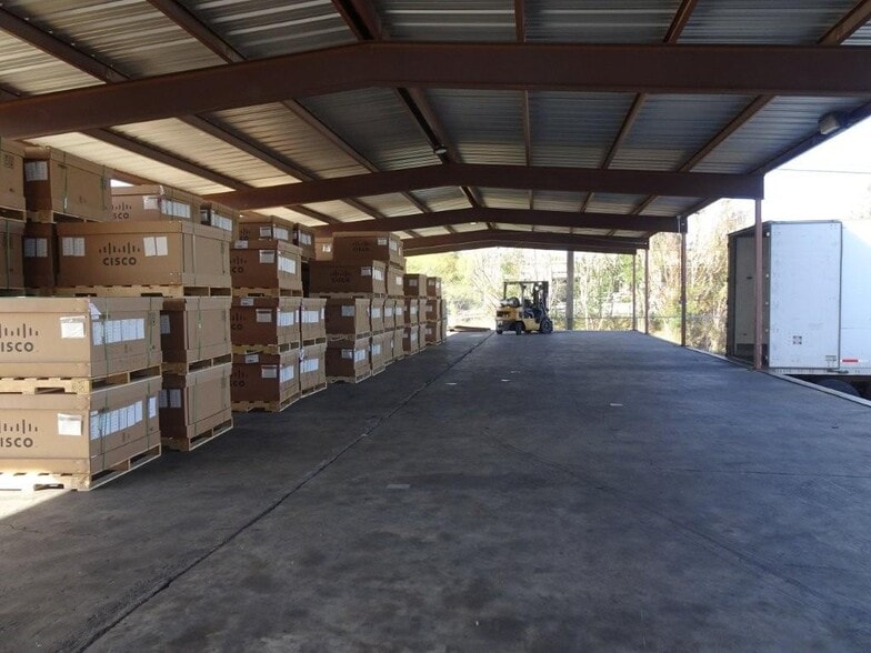 Primary Photo Of 1710 Aguila Azteca, Laredo Warehouse For Sale